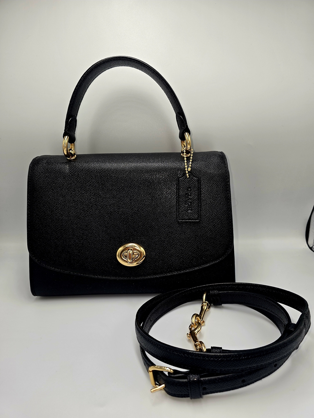 COACH F76618 Tilly Top Handle Satchel Black Crossgrain Leather Gold Turnlock *